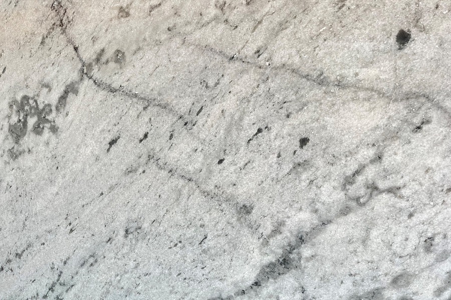 Indian Statuario – Leather finish