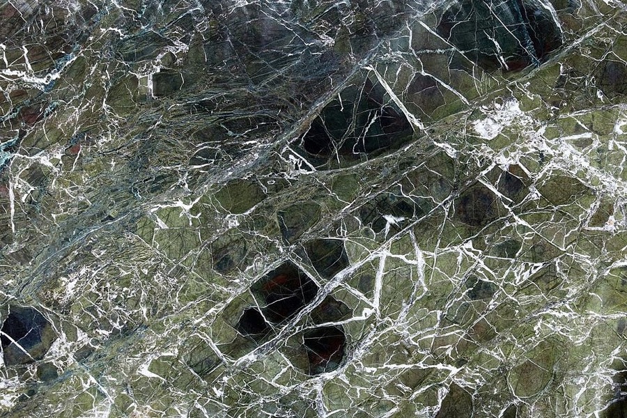 Olive Black – Polished