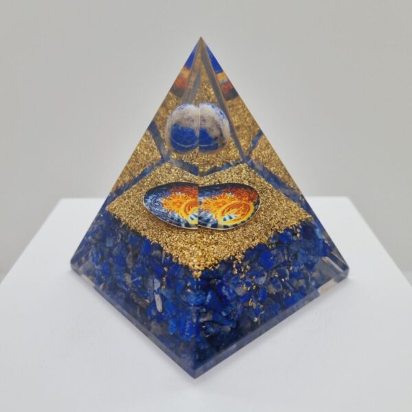 Orgonit pyramída s lapis lazuli - Image 2
