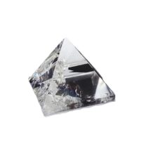 Krištáľ pyramída